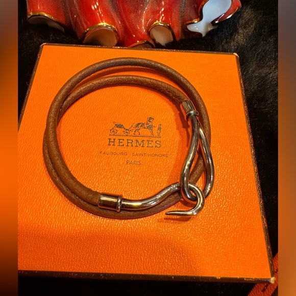 ❌❌SOLD ON FB❌❌🎀Hermes Jumbo Hook Double Tour🎀 - Picture 2 of 4
